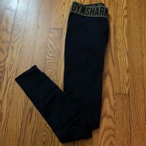 Gymshark black/olive green fit leggings
